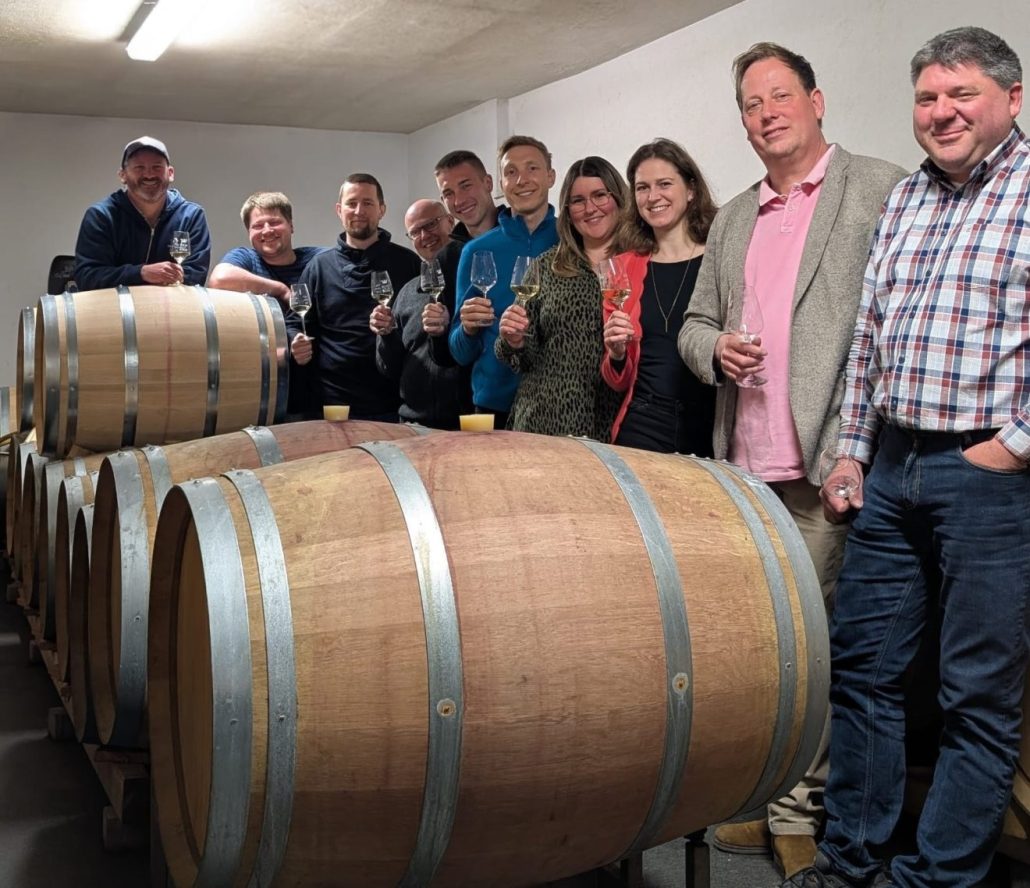  V.l.n.r.: Alexander Weinmann, Sebastian Kron, Jochen Geiger, Matthias Renkenberger, Leon Hemer, Dr. Christian Ihrig, Madeleine Fink, Bianca Kron, Christoph Lösch und Manfred Buscher